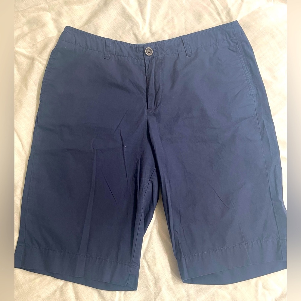 Classic Navy blue Merona shorts. size 12